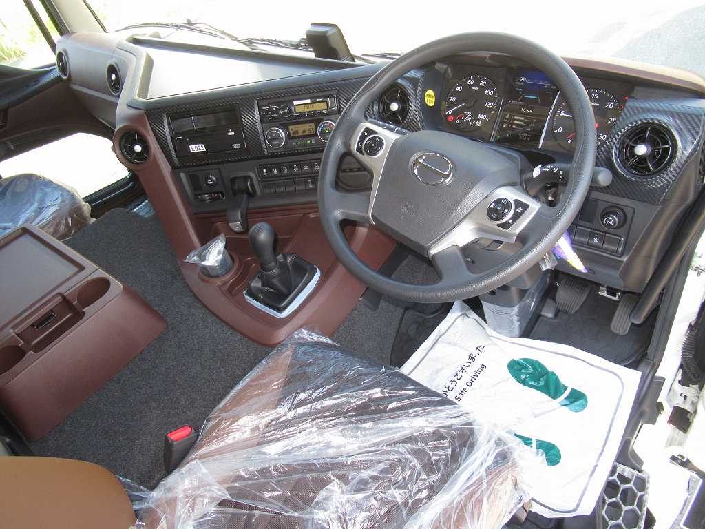 極東 25t 深ダンプ 29立米 ハイルーフ リアドア片開き 7速|中古トラックの販売・買取・査定のアイナビ