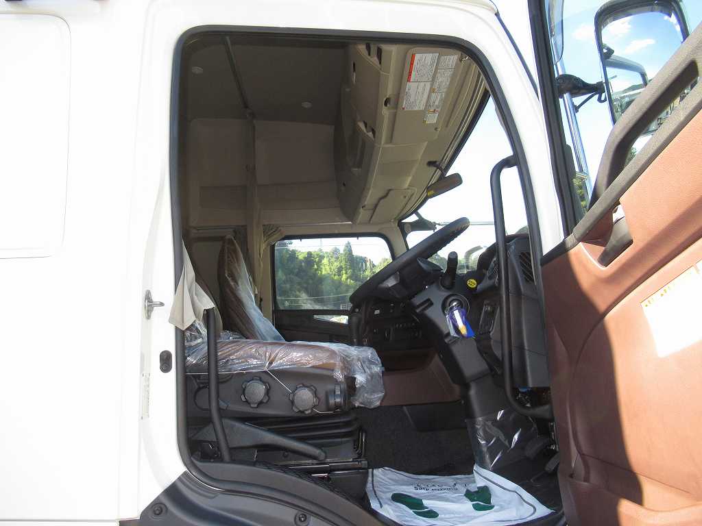 極東 25t 深ダンプ 29立米 ハイルーフ リアドア片開き 7速|中古トラックの販売・買取・査定のアイナビ