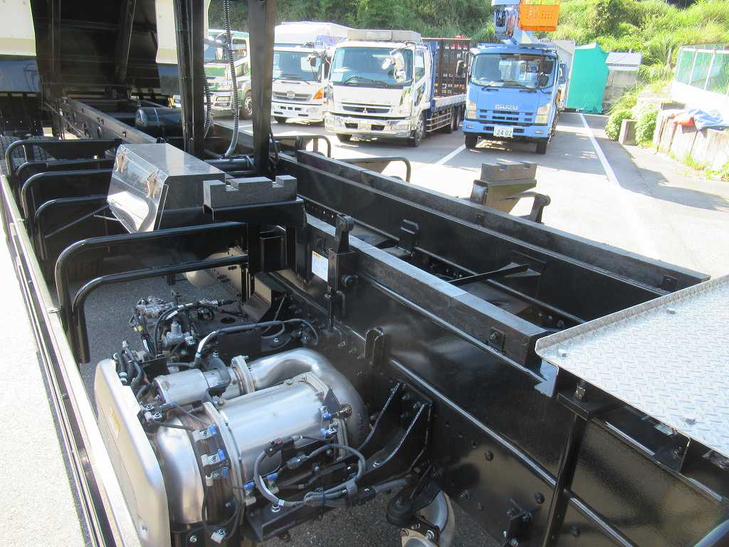 極東 25t 深ダンプ 29立米 ハイルーフ リアドア片開き 7速|中古トラックの販売・買取・査定のアイナビ