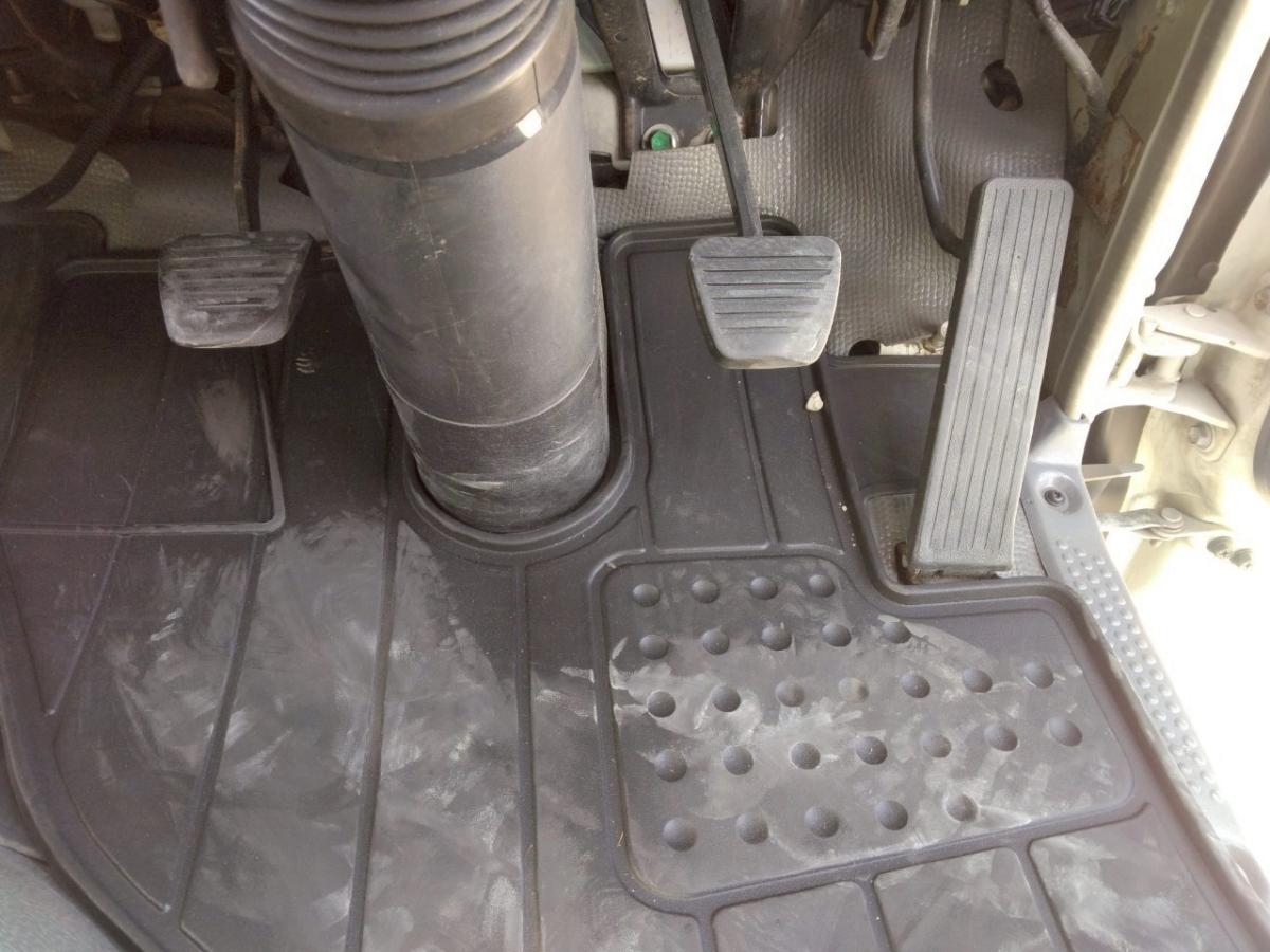 H20年 いすゞエルフ3tフックロール No.1006|中古トラックの販売・買取・査定のアイナビ