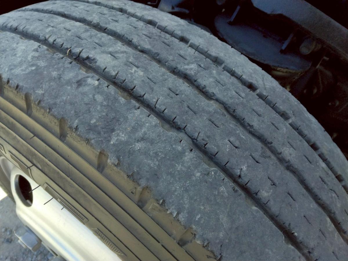 H20年 いすゞエルフ3tフックロール No.1006|中古トラックの販売・買取・査定のアイナビ