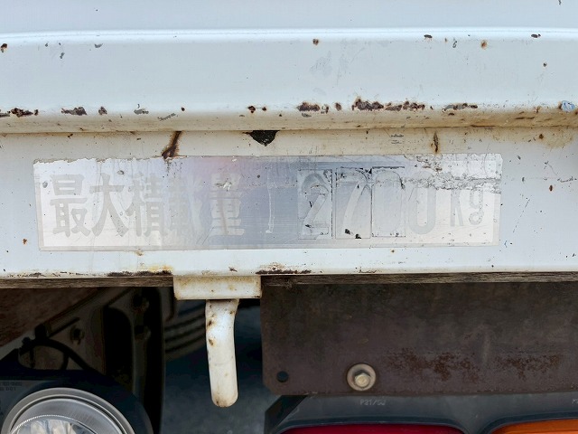 タダノ★4段ラジコン★2.7トン積載★5400ボディ×標準幅★6速MT|中古トラックの販売・買取・査定のアイナビ