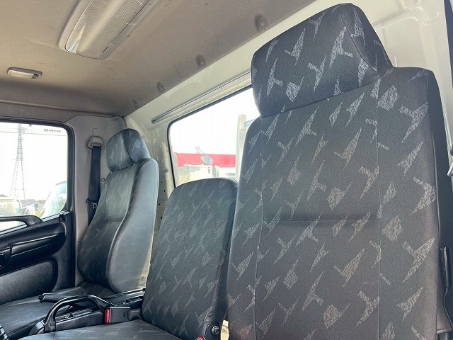 タダノ★4段ラジコン★2.7トン積載★5400ボディ×標準幅★6速MT|中古トラックの販売・買取・査定のアイナビ