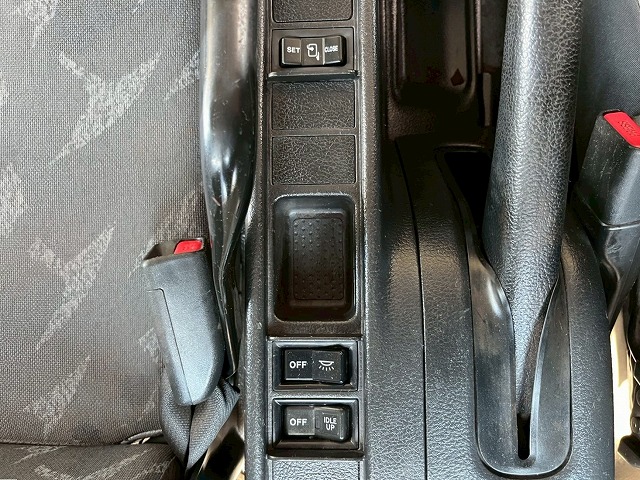 タダノ★4段ラジコン★2.7トン積載★5400ボディ×標準幅★6速MT|中古トラックの販売・買取・査定のアイナビ