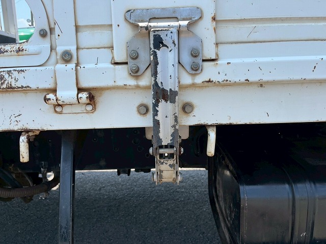 タダノ★4段ラジコン★2.7トン積載★5400ボディ×標準幅★6速MT|中古トラックの販売・買取・査定のアイナビ