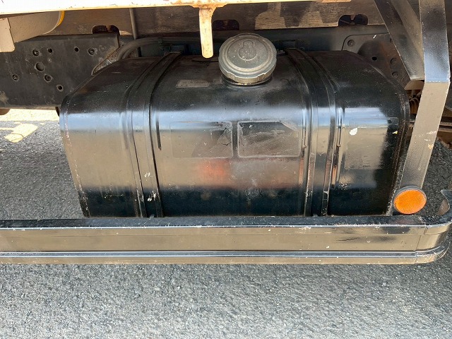 タダノ★4段ラジコン★2.7トン積載★5400ボディ×標準幅★6速MT|中古トラックの販売・買取・査定のアイナビ