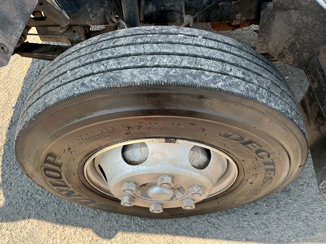 タダノ★4段ラジコン★2.7トン積載★5400ボディ×標準幅★6速MT|中古トラックの販売・買取・査定のアイナビ