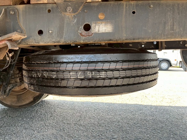 タダノ★4段ラジコン★2.7トン積載★5400ボディ×標準幅★6速MT|中古トラックの販売・買取・査定のアイナビ