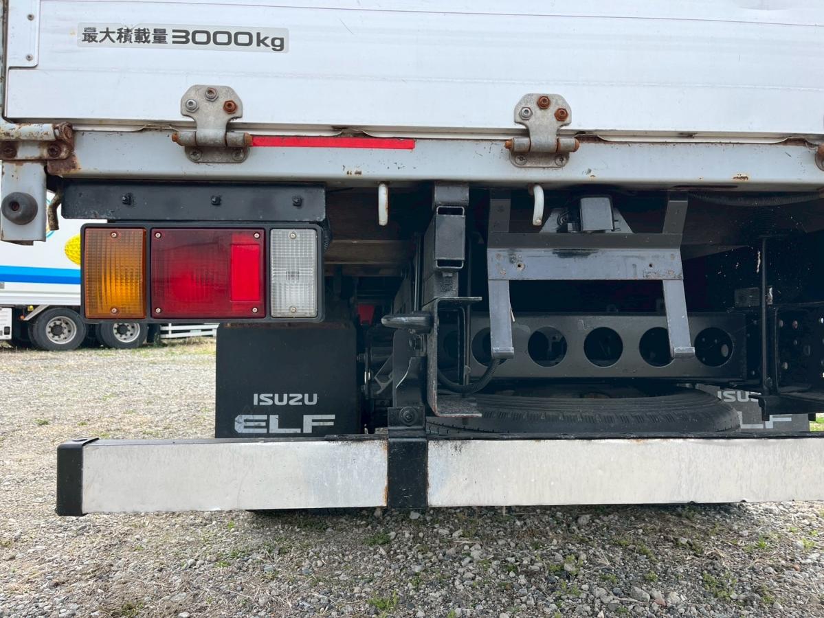 アルミブロック簡易クレーン古河ユニック3トン積載|中古トラックの販売・買取・査定のアイナビ