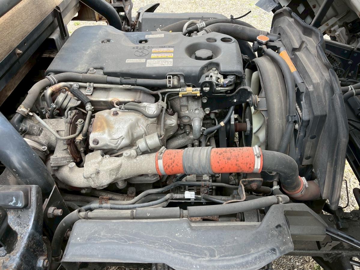 アルミブロック簡易クレーン古河ユニック3トン積載|中古トラックの販売・買取・査定のアイナビ