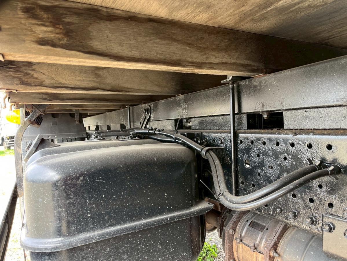 アルミブロック簡易クレーン古河ユニック3トン積載|中古トラックの販売・買取・査定のアイナビ