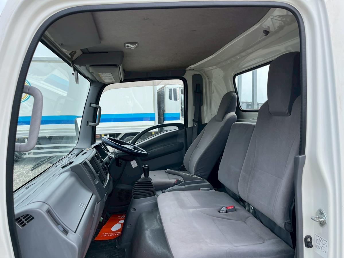 アルミブロック簡易クレーン古河ユニック3トン積載|中古トラックの販売・買取・査定のアイナビ