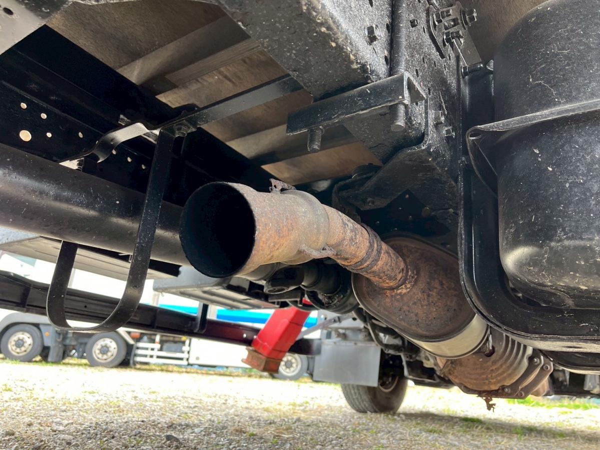 アルミブロック簡易クレーン古河ユニック3トン積載|中古トラックの販売・買取・査定のアイナビ