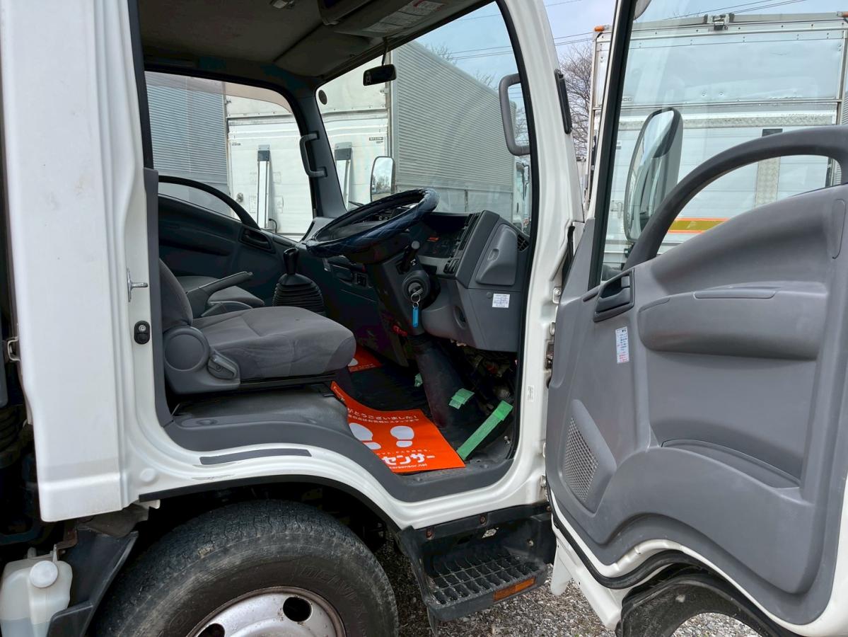 アルミブロック簡易クレーン古河ユニック3トン積載|中古トラックの販売・買取・査定のアイナビ