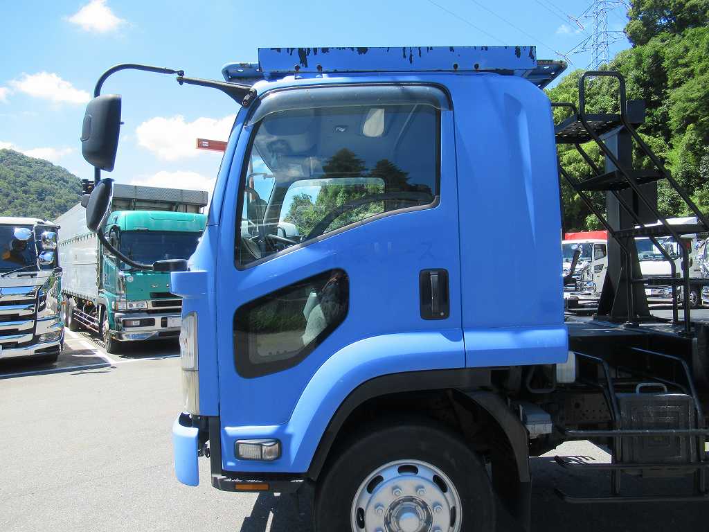 高所作業車 最大地上高32.2ⅿ 積載荷重250㎏ タダノAT-320TG|中古トラックの販売・買取・査定のアイナビ
