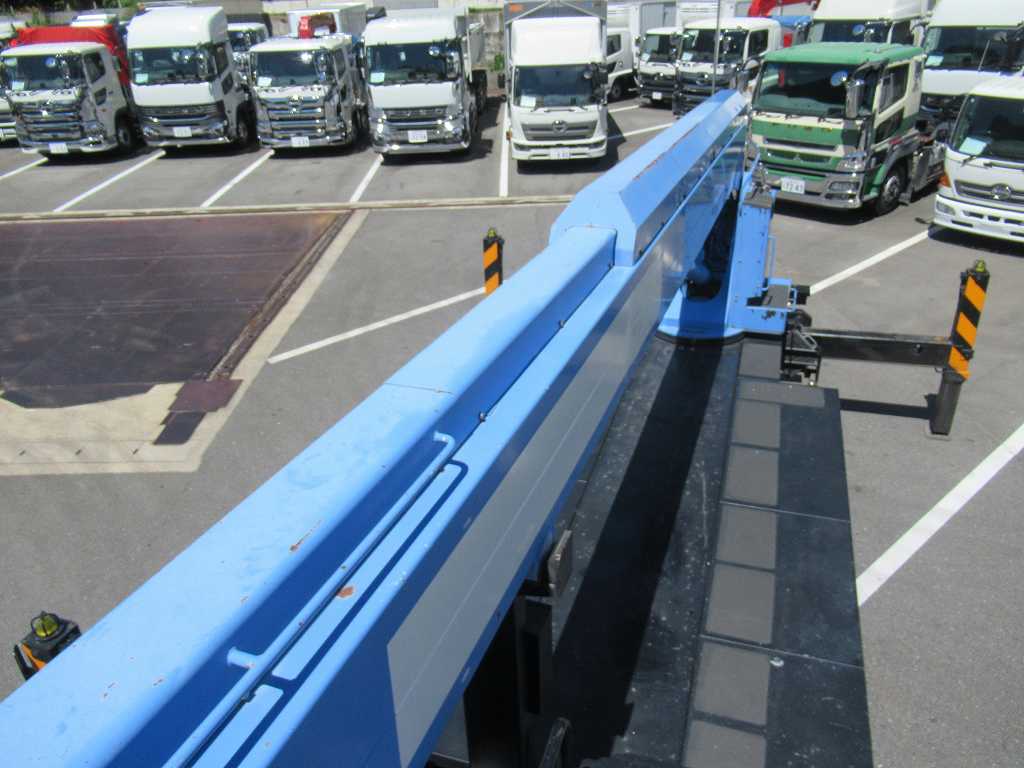 高所作業車 最大地上高32.2ⅿ 積載荷重250㎏ タダノAT-320TG|中古トラックの販売・買取・査定のアイナビ