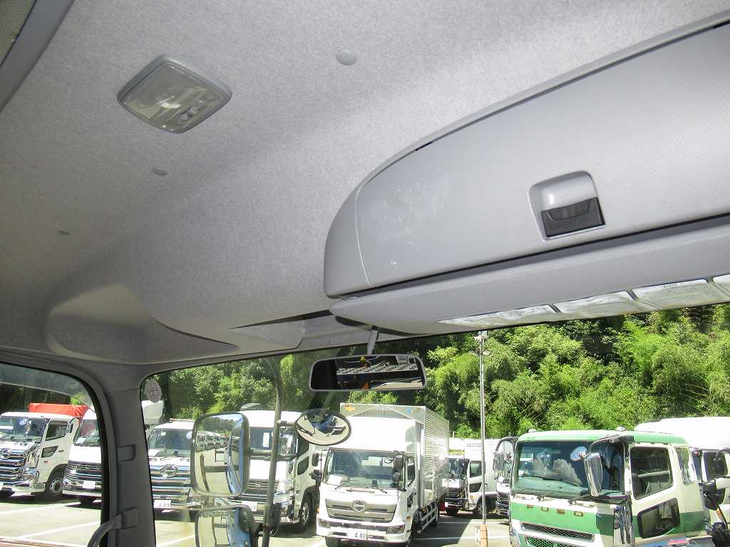 高所作業車 最大地上高32.2ⅿ 積載荷重250㎏ タダノAT-320TG|中古トラックの販売・買取・査定のアイナビ