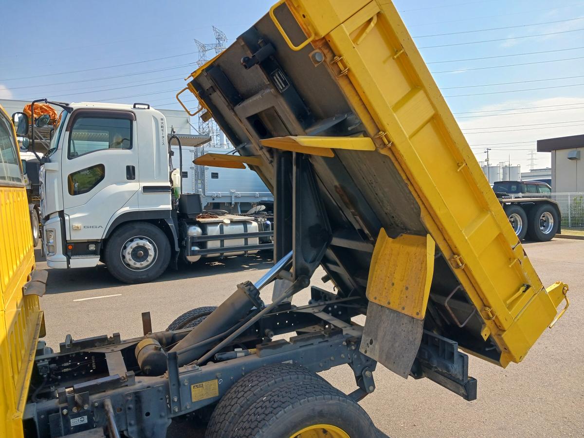 Wキャブ6人+ダンプ、オプション多数|中古トラックの販売・買取・査定のアイナビ