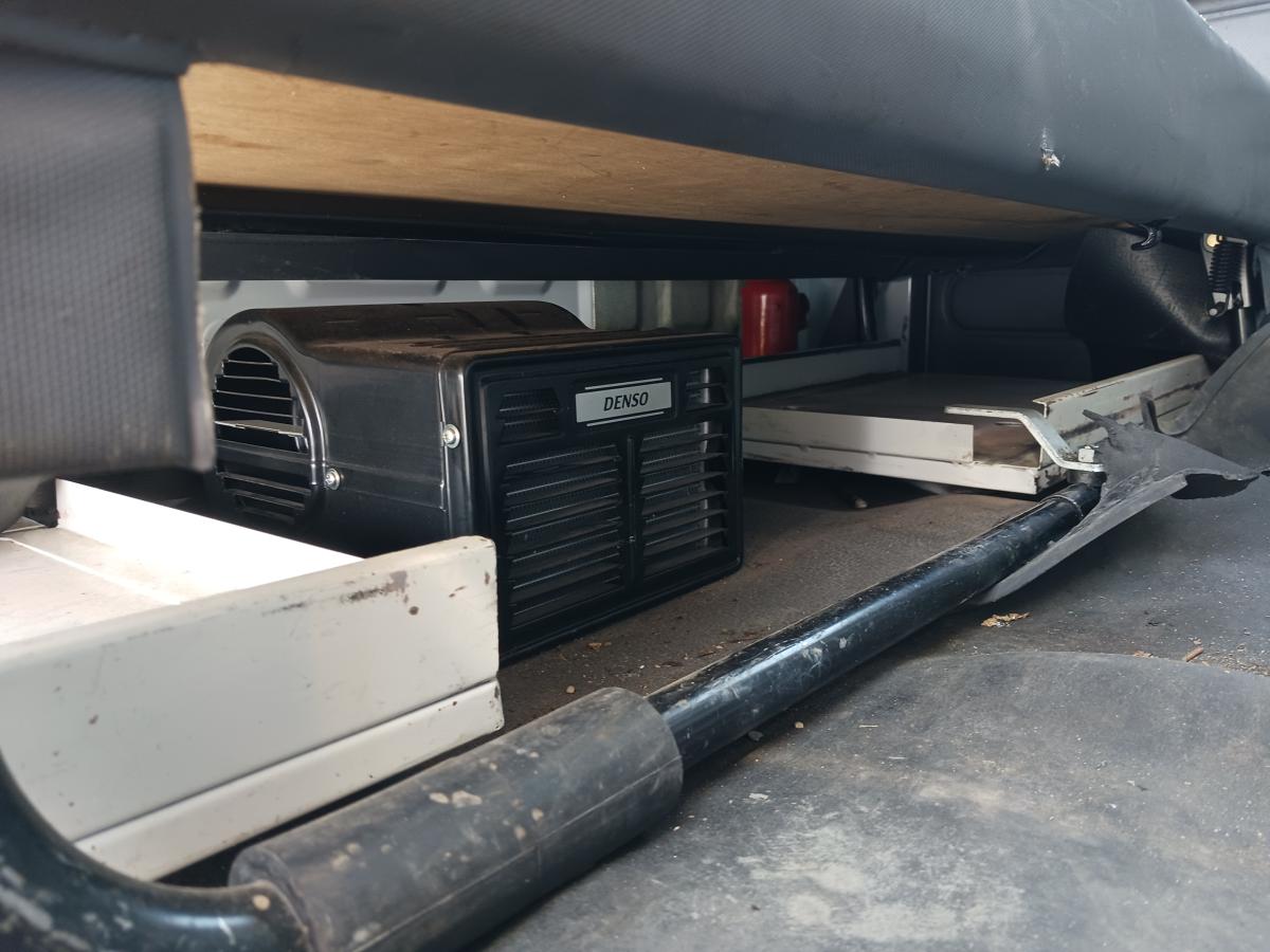 Wキャブ6人+ダンプ、オプション多数|中古トラックの販売・買取・査定のアイナビ