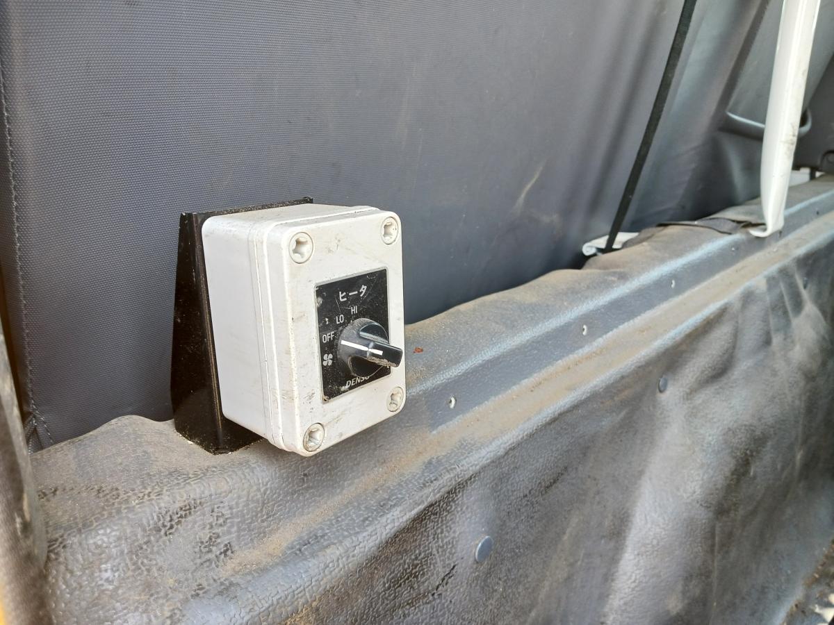 Wキャブ6人+ダンプ、オプション多数|中古トラックの販売・買取・査定のアイナビ