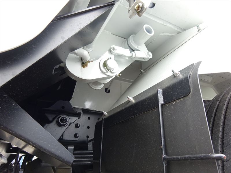 プレス 4.3㎥ 未使用|中古トラックの販売・買取・査定のアイナビ