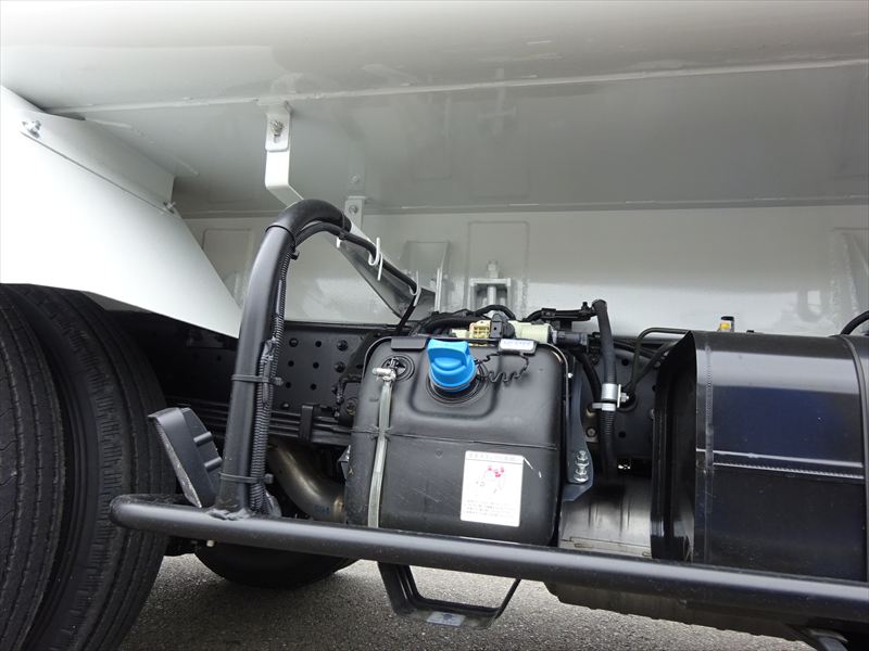 プレス 4.3㎥ 未使用|中古トラックの販売・買取・査定のアイナビ