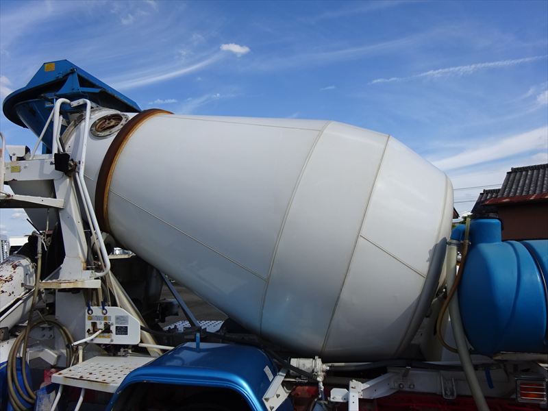 増tミキサー 混合2.2㎥|中古トラックの販売・買取・査定のアイナビ