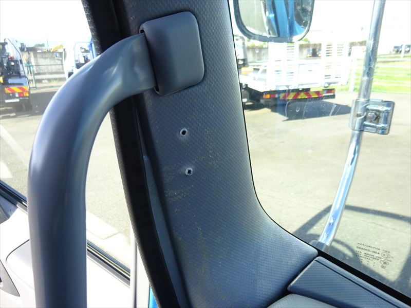 増tミキサー 混合2.2㎥|中古トラックの販売・買取・査定のアイナビ