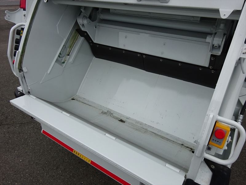 プレス 4.3㎥ 未使用|中古トラックの販売・買取・査定のアイナビ