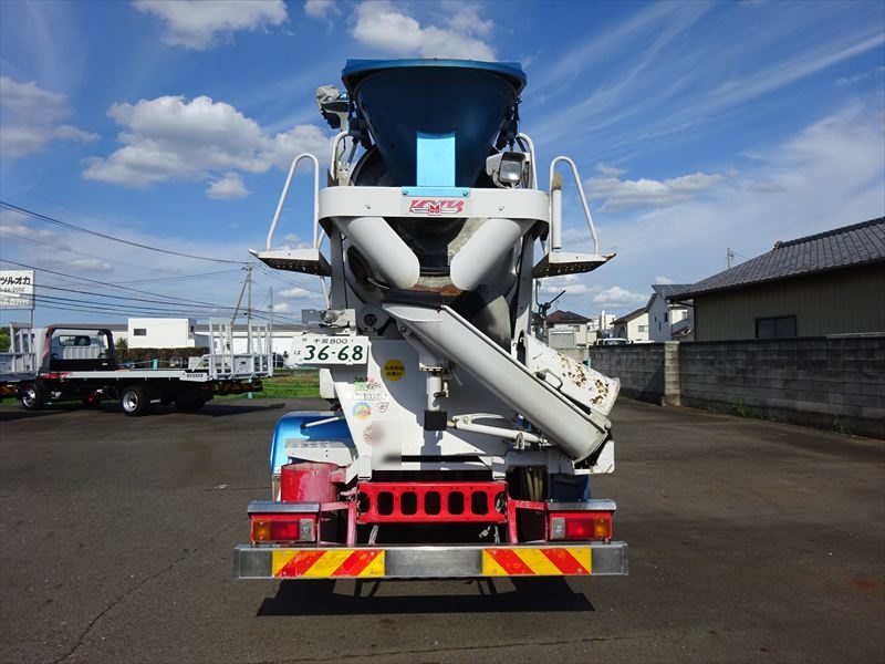 増tミキサー 混合2.2㎥|中古トラックの販売・買取・査定のアイナビ