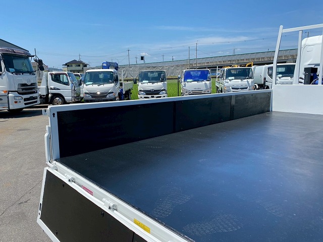 ワイドロングフックイン2.63t距離浅175馬力デュオニック|中古トラックの販売・買取・査定のアイナビ