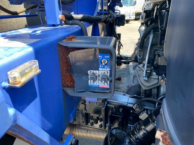 ワイドロングフックイン2.63t距離浅175馬力デュオニック|中古トラックの販売・買取・査定のアイナビ