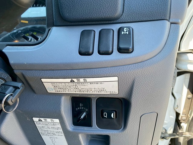 ワイドロングフックイン2.63t距離浅175馬力デュオニック|中古トラックの販売・買取・査定のアイナビ