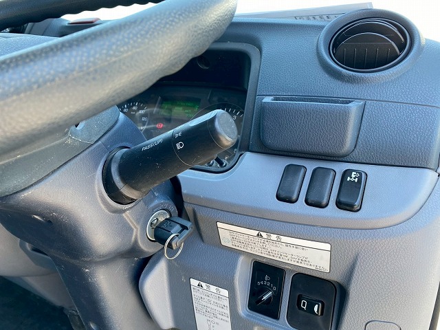 ワイドロングフックイン2.63t距離浅175馬力デュオニック|中古トラックの販売・買取・査定のアイナビ