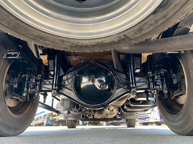 ワイドロングフックイン2.63t距離浅175馬力デュオニック|中古トラックの販売・買取・査定のアイナビ