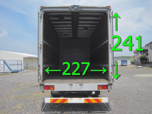 実走23万キロ台セミワイド227寝台付|中古トラックの販売・買取・査定のアイナビ