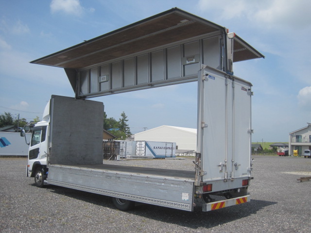 実走23万キロ台セミワイド227寝台付|中古トラックの販売・買取・査定のアイナビ