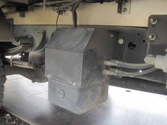 実走23万キロ台セミワイド227寝台付|中古トラックの販売・買取・査定のアイナビ