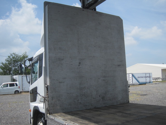 実走23万キロ台セミワイド227寝台付|中古トラックの販売・買取・査定のアイナビ