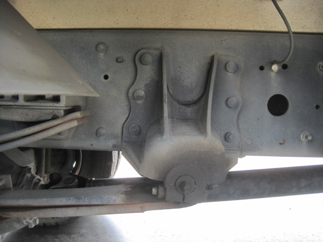 実走23万キロ台セミワイド227寝台付|中古トラックの販売・買取・査定のアイナビ