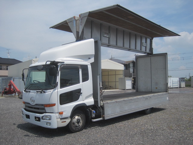 実走23万キロ台セミワイド227寝台付|中古トラックの販売・買取・査定のアイナビ