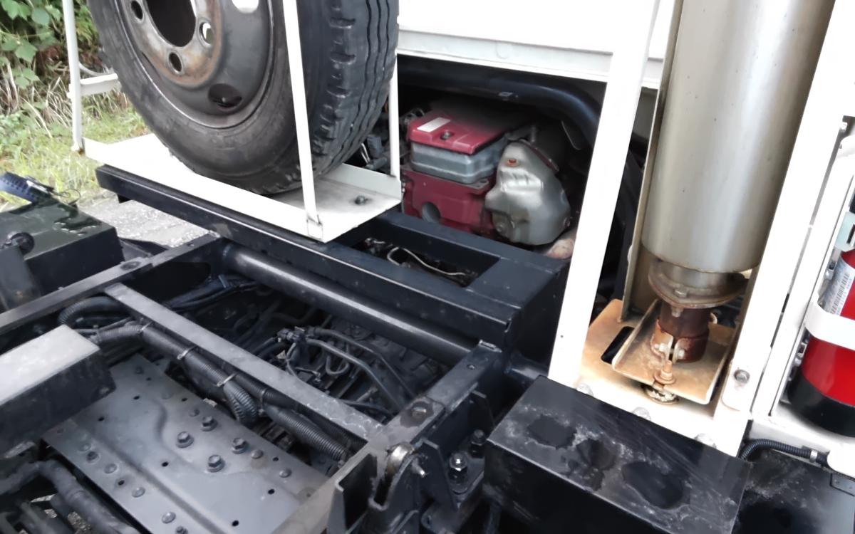 平成29年式 日野 デュトロ 4.4m3 回転ダンプ式 オートマ|中古トラックの販売・買取・査定のアイナビ