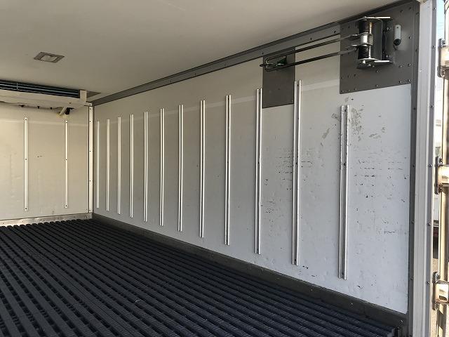 トヨタ バン車|中古トラックの販売・買取・査定のアイナビ