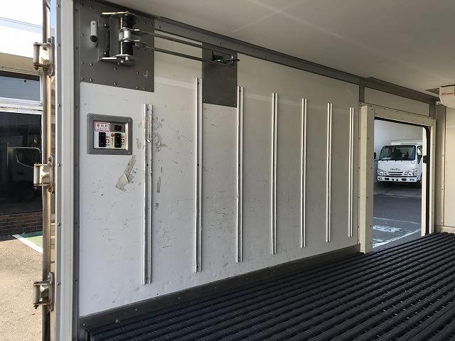 トヨタ バン車|中古トラックの販売・買取・査定のアイナビ