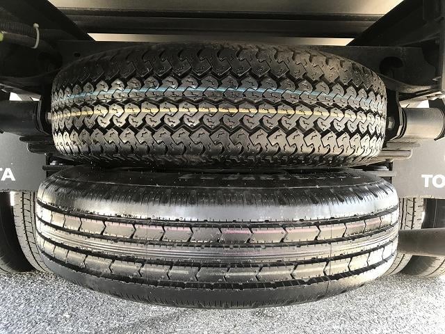 トヨタ バン車|中古トラックの販売・買取・査定のアイナビ