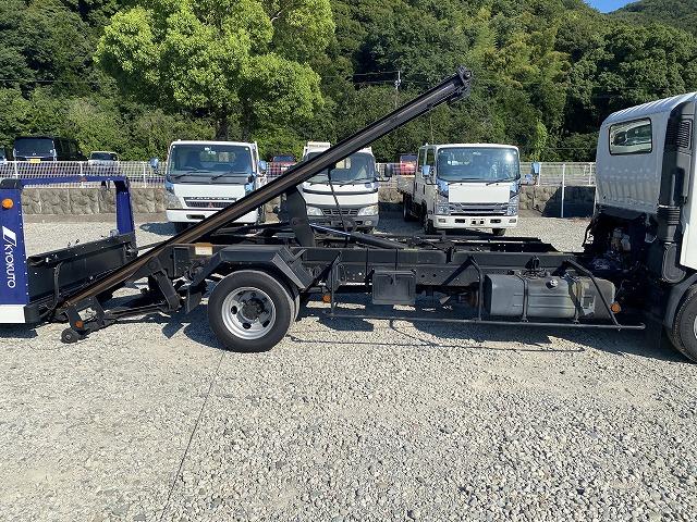 日野 特殊車両 デュトロ|中古トラックの販売・買取・査定のアイナビ