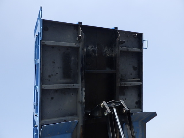 いすゞ 平成29年式 深ダンプ 車検付き|中古トラックの販売・買取・査定のアイナビ