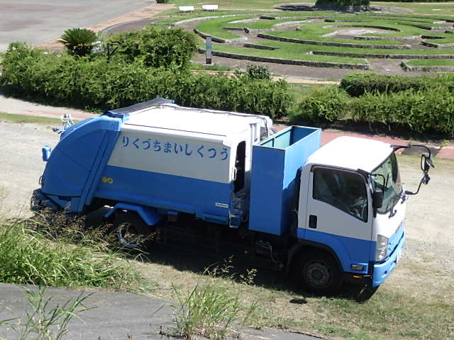 いすゞ 平成29年式 塵芥車 プレス式 8.2立米|中古トラックの販売・買取・査定のアイナビ