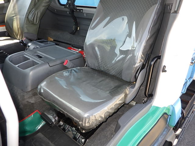 いすゞ 平成29年式 塵芥車 プレス式 8.2立米|中古トラックの販売・買取・査定のアイナビ