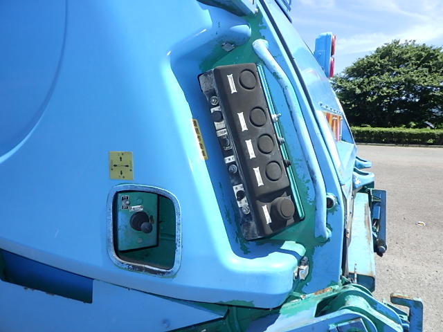 いすゞ 平成29年式 塵芥車 プレス式 8.2立米|中古トラックの販売・買取・査定のアイナビ